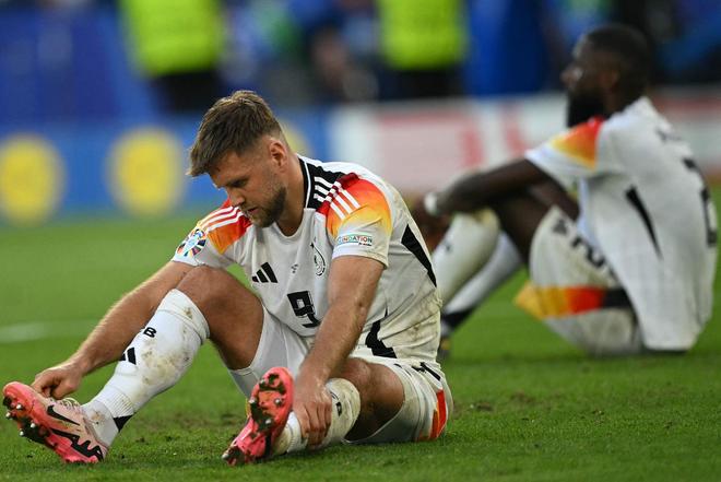 s15全球总决赛-关于葡超倒计时，上海久事今夜调整名单，细节引发关注，更衣室稳定，赛季目标并未改变的信息