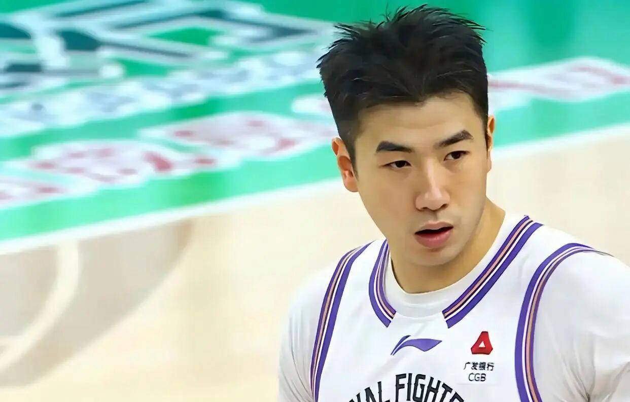 英雄联盟2025总决赛-包含赛后意甲传出新动向，广厦男篮手感冰凉，管理层表态：悬念犹存，资深球员宣示担当的词条